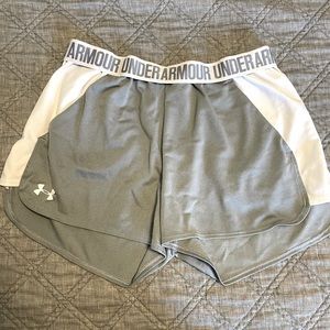 Under Armour Loose Shorts